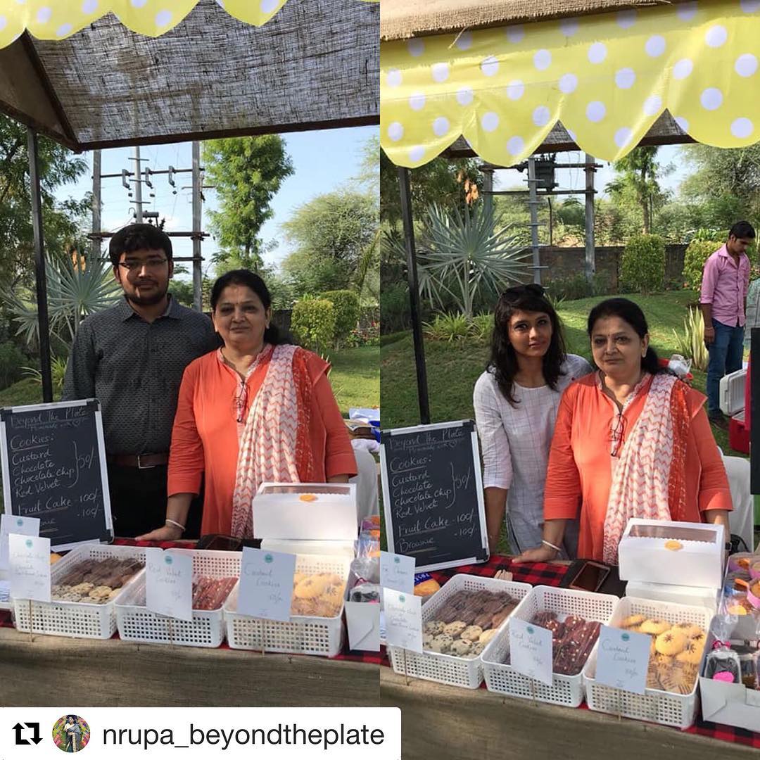 It was a pleasure to have you at @ahmfarmersmarket at @greengrids •
•
Repost @nrupa_beyondtheplate with @get_repost
・・・
Mommie’s Day out with her support team ..my backbone 🤗😘Shikha &Jay @Farmer’s market Green Grids!🌾🌾 #foodblogfeed #foodtalkindia #foodaholicsinahmedabad #foodstagram #yahoofood #gloobyfood #ndtvfood #goodfoodindia #igersahmedabad #instagram_ahmedabad #foodblogger#foodporn#foodie#instafood#foodphotography#bloggerfoodpics#instadaily#cleaneating#foodgram #photooftheday#fitfam#healthychoices#gourmet#mommade#Nrupadalal#beyondtheplate